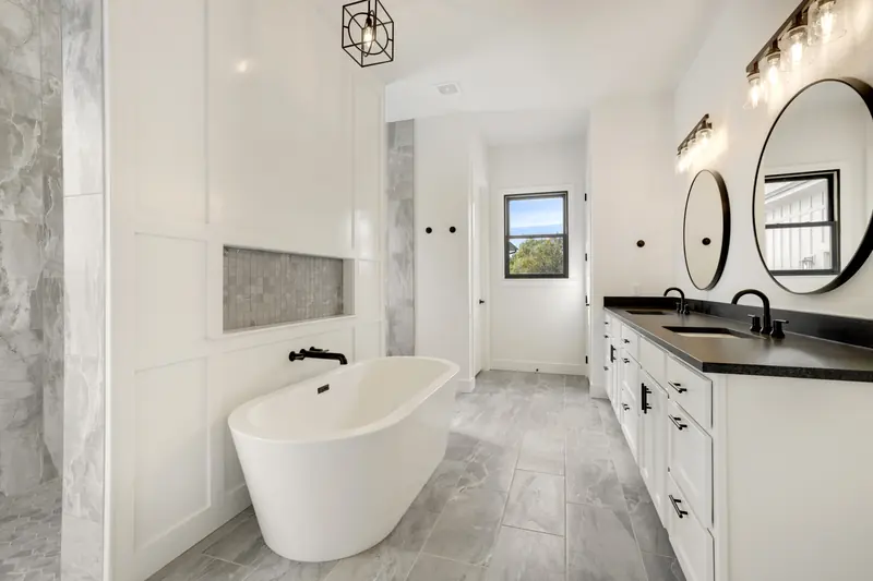 Primary bath, The Cedar & Batten Farmhouse