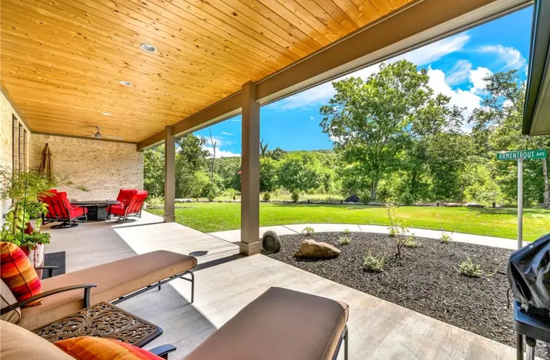 Covered patio, The Sunset Modern Ranch